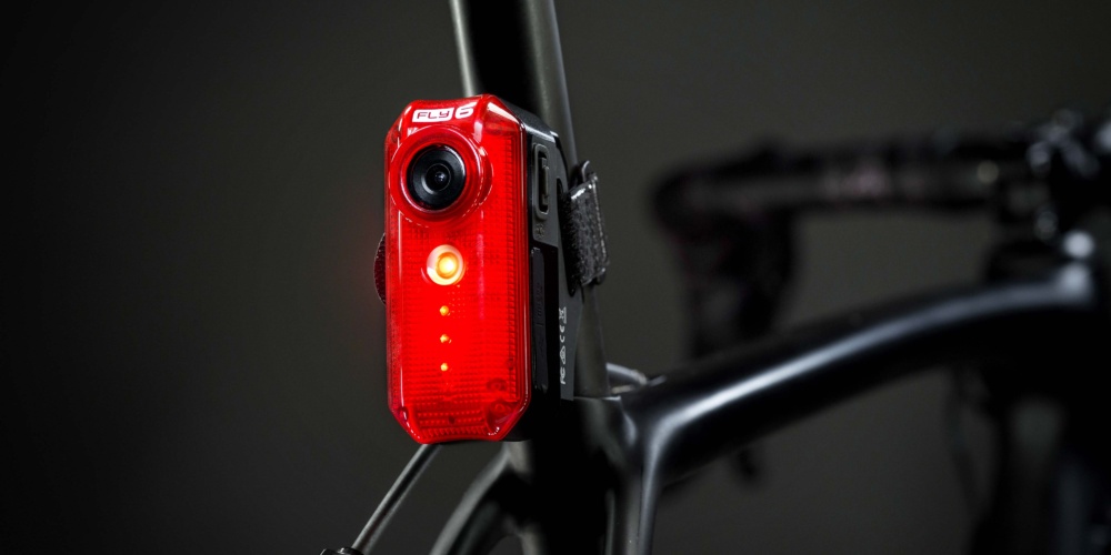 Cycliq Fly6 rear-facing cycling camera mounted on a road bike